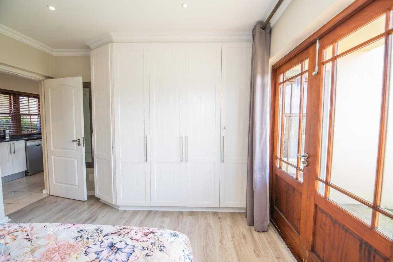 Six Whale Rock Gardens With Back Up Power For Load Shedding Leilighet Plettenberg Bay Eksteriør bilde