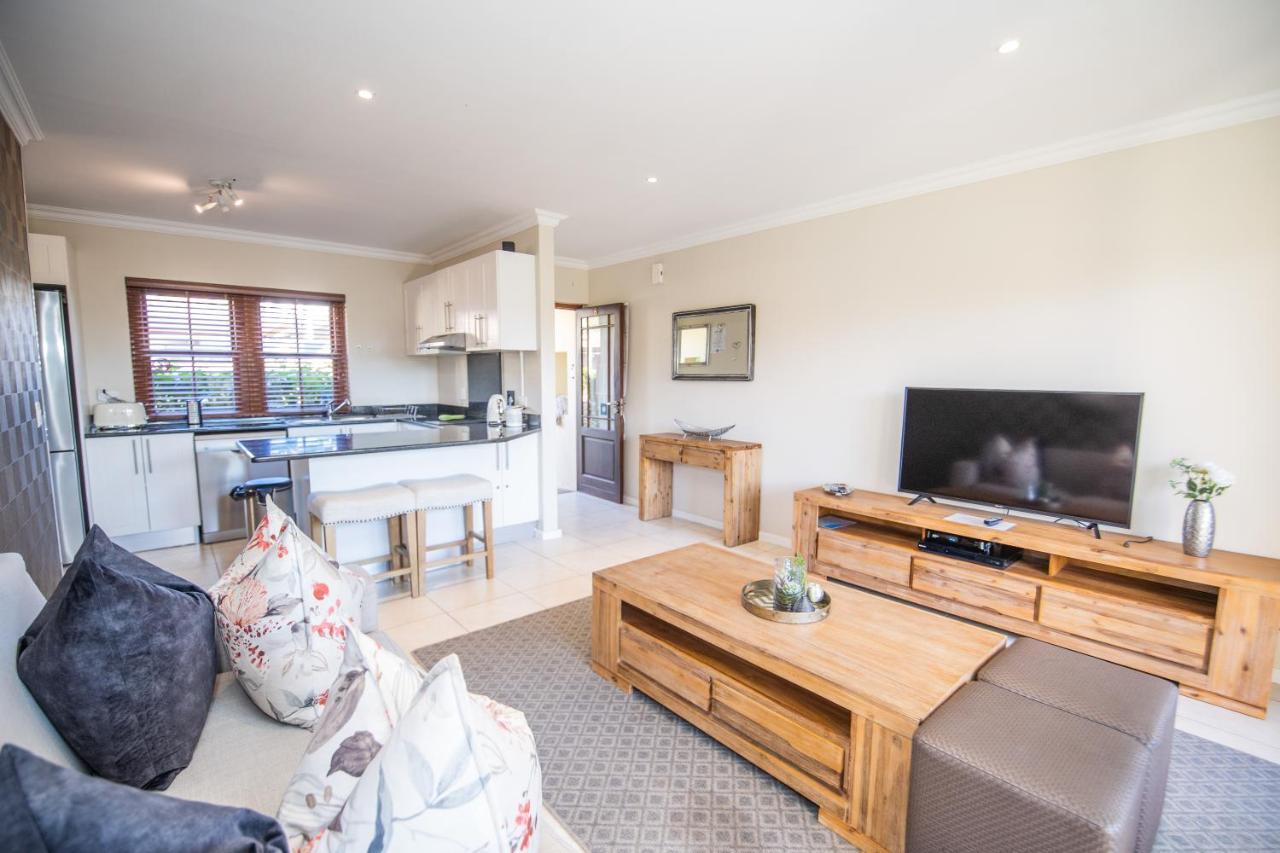 Six Whale Rock Gardens With Back Up Power For Load Shedding Leilighet Plettenberg Bay Eksteriør bilde
