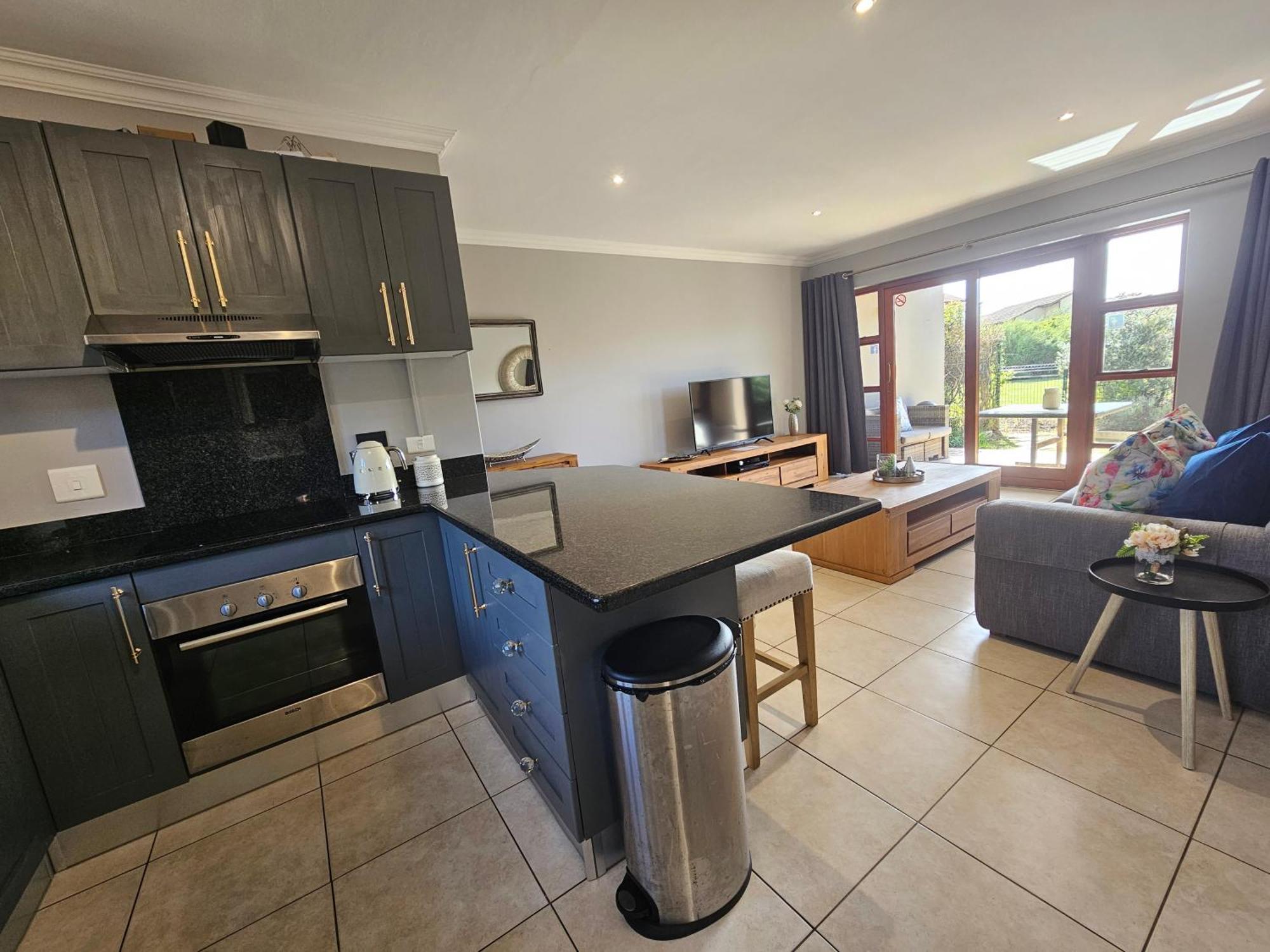 Six Whale Rock Gardens With Back Up Power For Load Shedding Leilighet Plettenberg Bay Eksteriør bilde