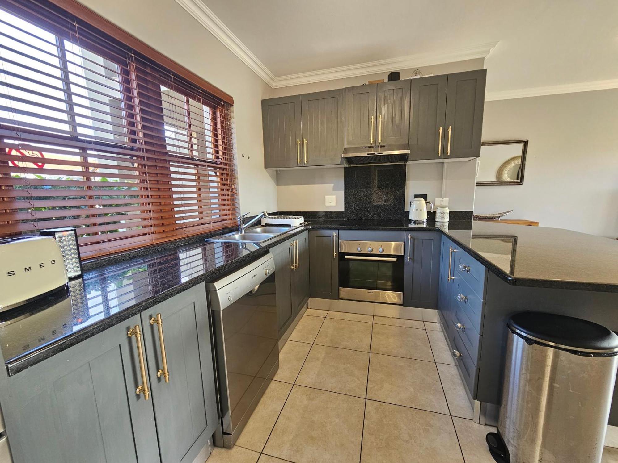 Six Whale Rock Gardens With Back Up Power For Load Shedding Leilighet Plettenberg Bay Eksteriør bilde
