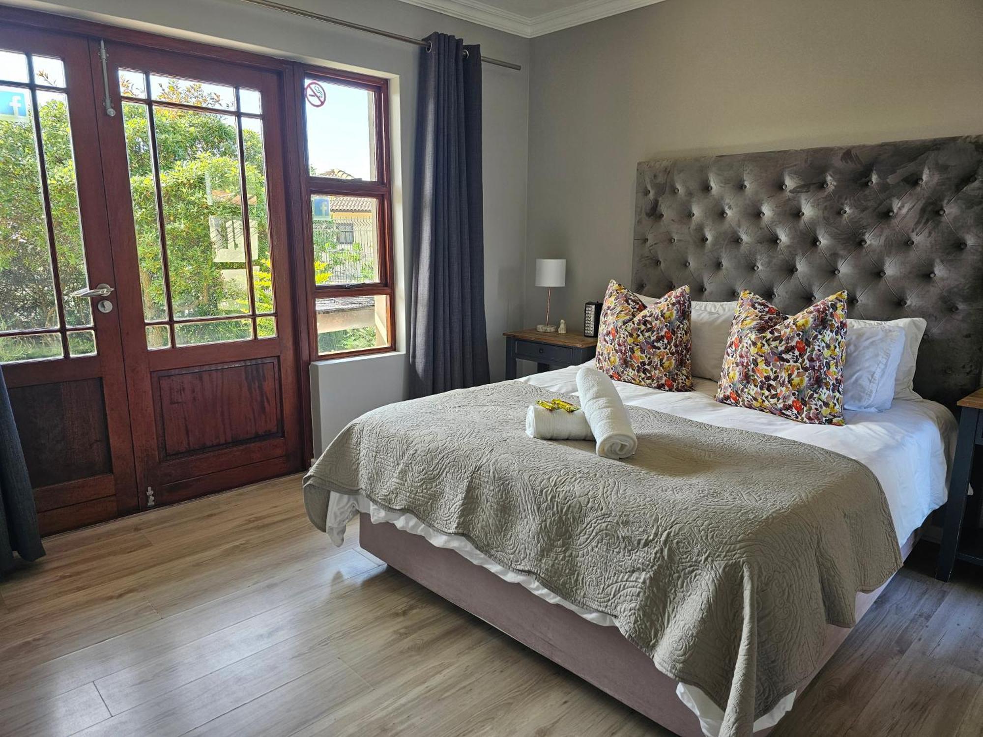 Six Whale Rock Gardens With Back Up Power For Load Shedding Leilighet Plettenberg Bay Eksteriør bilde